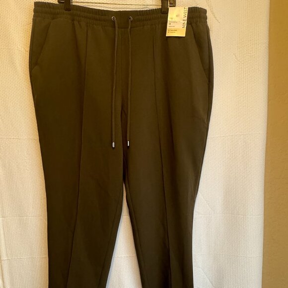 Women’s Jogger Pants Size 1X Nine West Olive Elastic Drawstring Waist - Picture 1 of 9